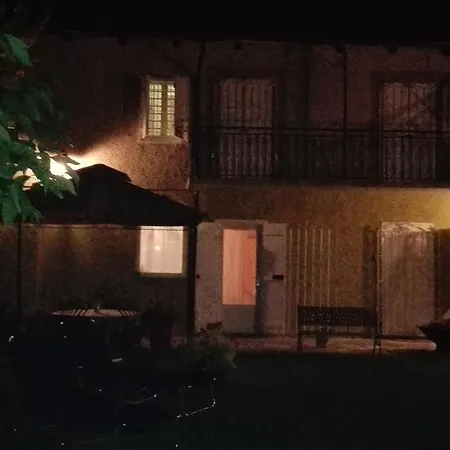 Casa Badinot Diano dʼAlba