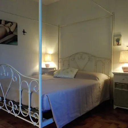 Lantställe Casa Badinot Diano dʼAlba